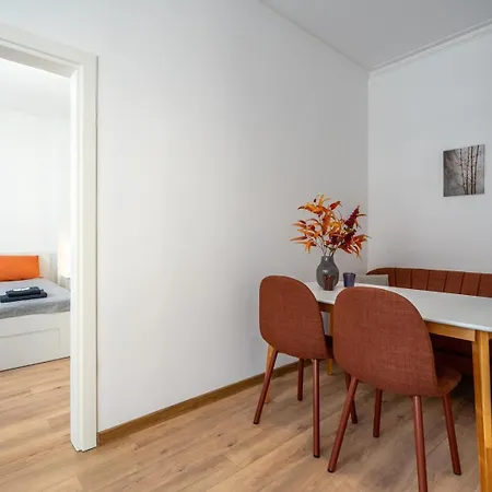 Elegant 1bdrm In Prime Location Апартамент София