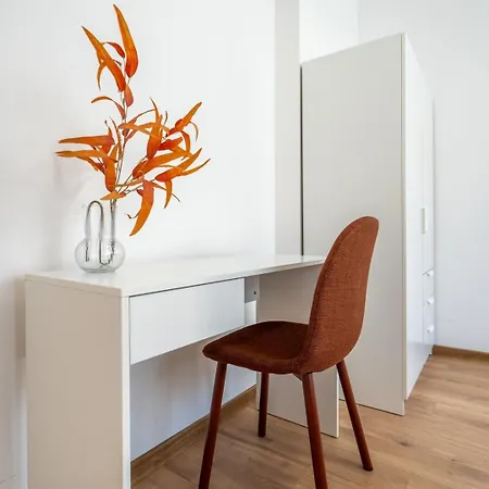 Elegant 1bdrm In Prime Location Апартамент