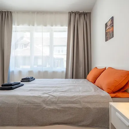 Elegant 1bdrm In Prime Location Sofie